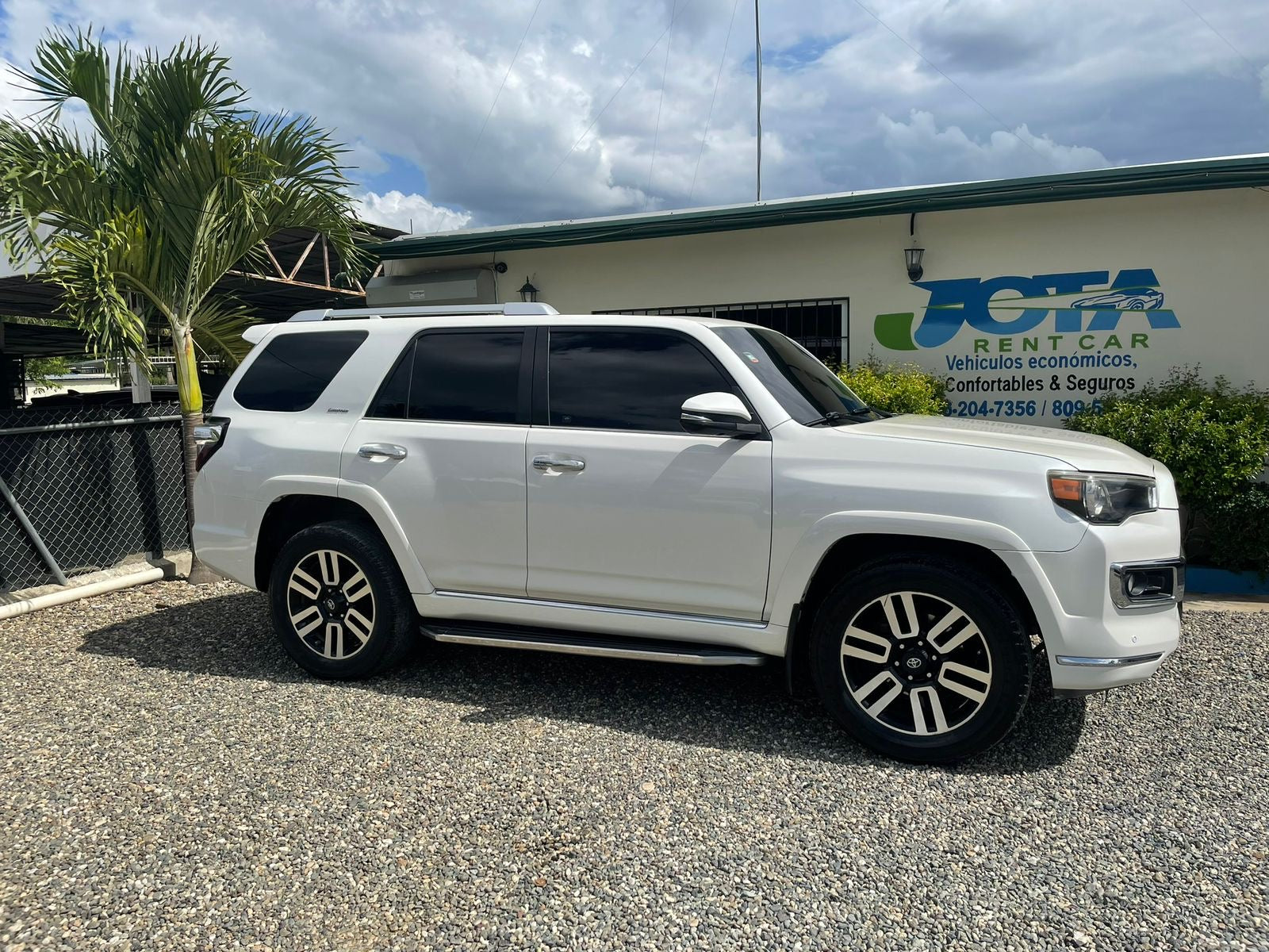 Toyota 4Runner 2017
